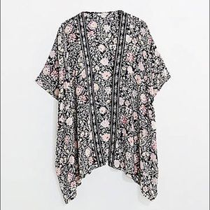 New Loft plus floral kimono